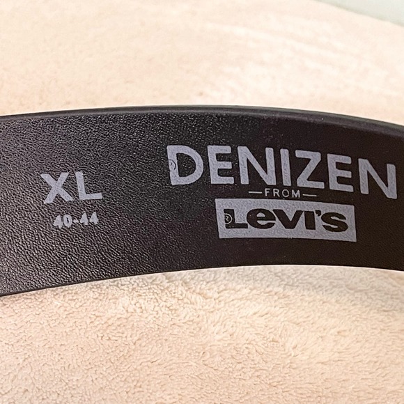 DENIZEN From Levi's Men's Black Synthetic Leather Buckle Belt Size XL 40-44 - Picture 5 of 8